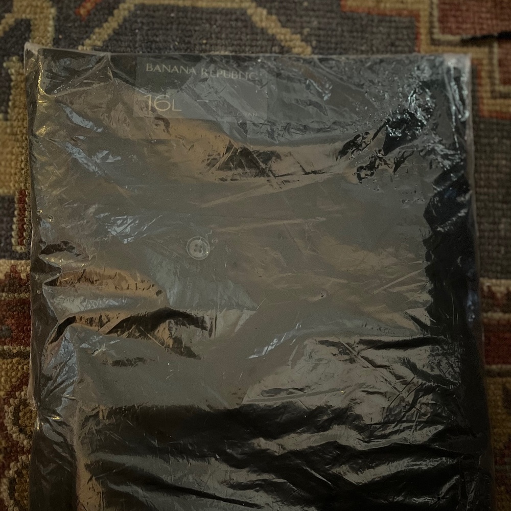 NWT 16L Logan-fit lightweight wool trouser (black)